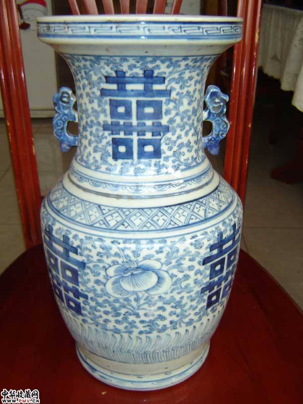 清中期青花双耳瓶