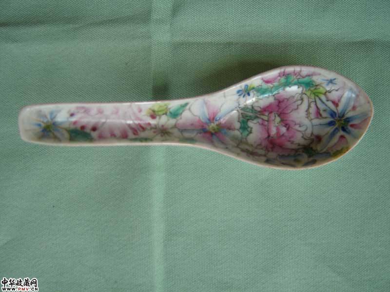 光绪官窑粉彩调羹