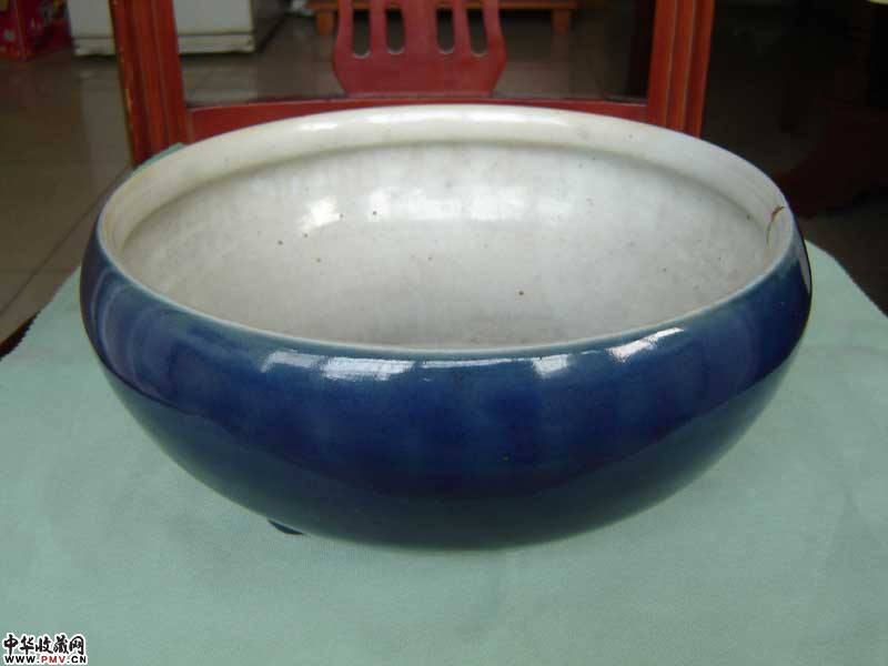 清晚期霁蓝三足大香炉