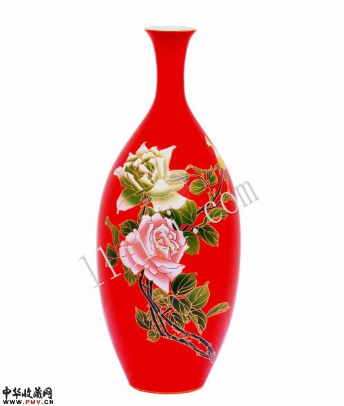 红瓷橄榄花瓶，红瓷收藏品