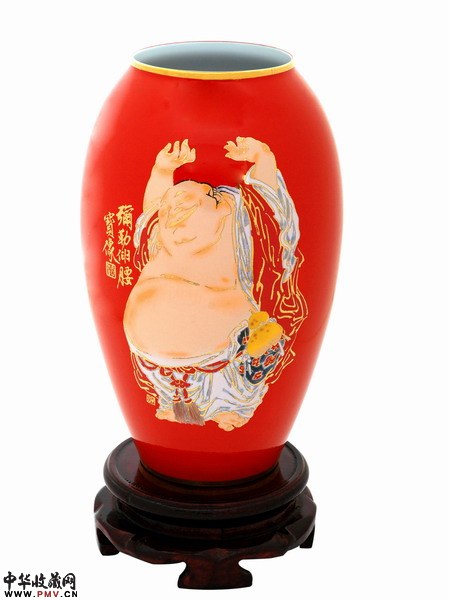 中国红瓷器腰鼓瓶~弥勒伸腰，珍贵收藏品