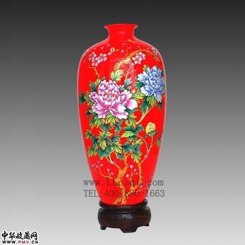 红瓷手绘花瓶梅瓶花开富贵，中国红瓷手绘花瓶，高档手绘红瓷花瓶