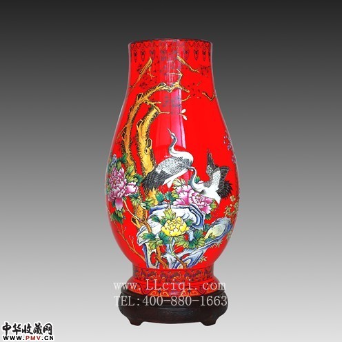 红瓷花瓶福桶松鹤延年，延年益寿红瓷福桶花瓶，中国红瓷手绘福桶花瓶  大成红瓷