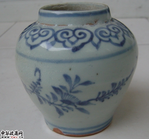 明弘治青花罐