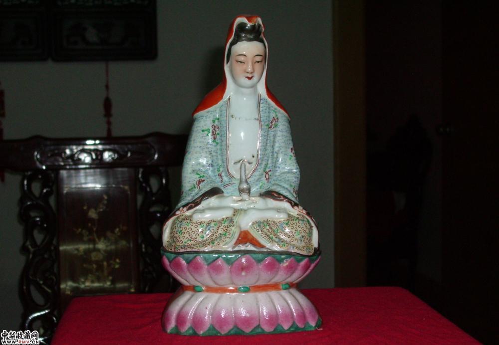 晚清*粉彩观音坐像(已交流) 晚清*粉彩观音坐像(已交流)