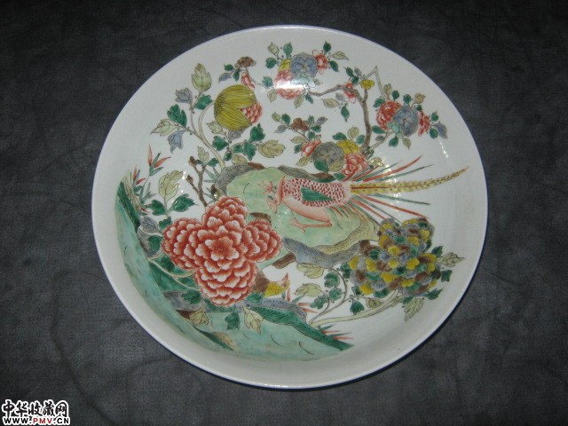 清粉彩花鸟大盘 已售