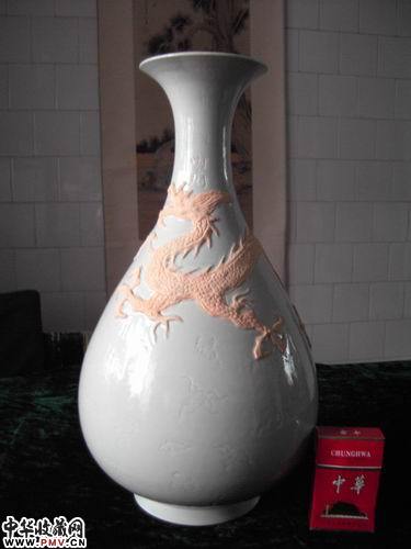 宋 影青釉云龙玉壶春赏瓶