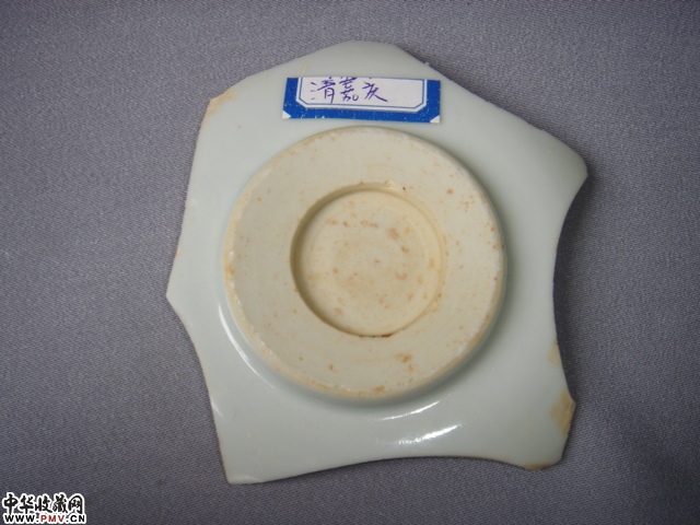瓷片