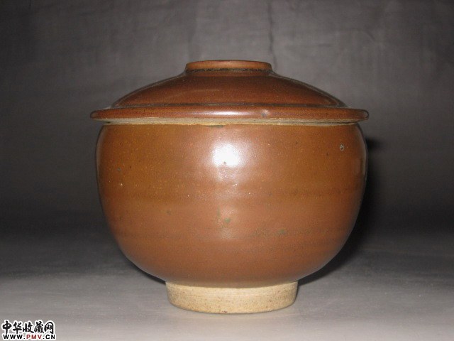 鲁山窑仿定酱釉盖罐