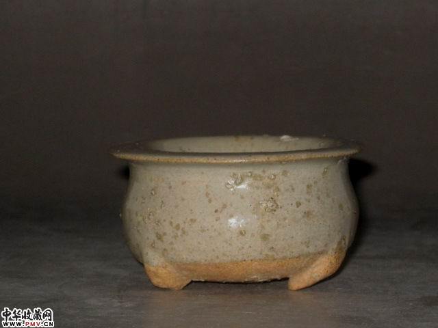 宋青白釉三足炉 已售