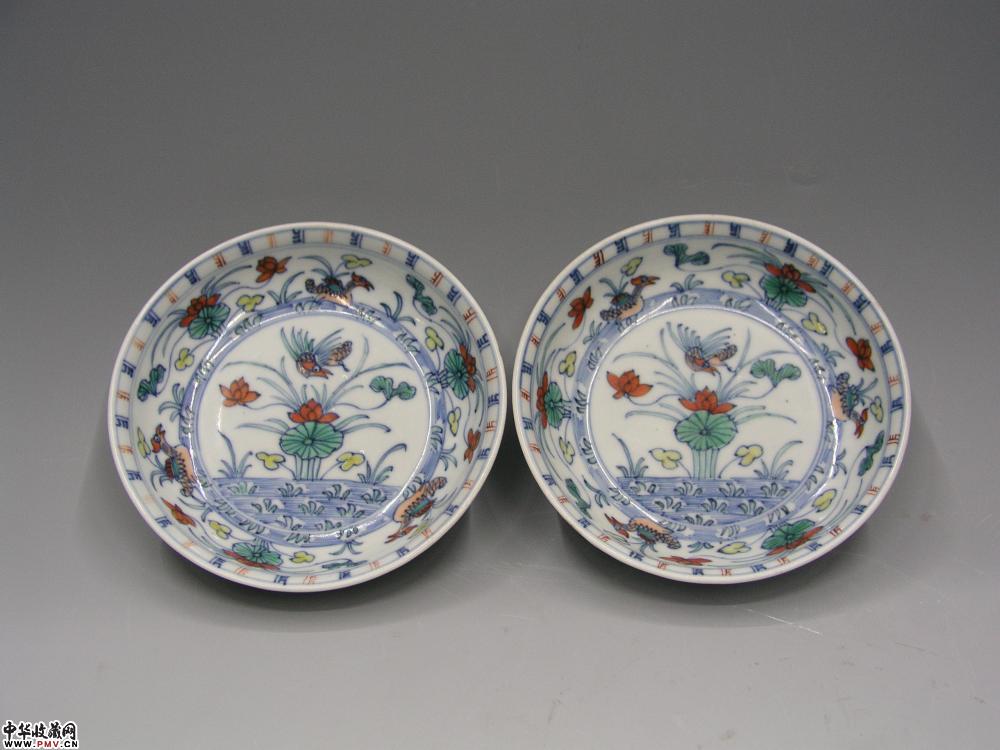雍正斗彩小碟一对