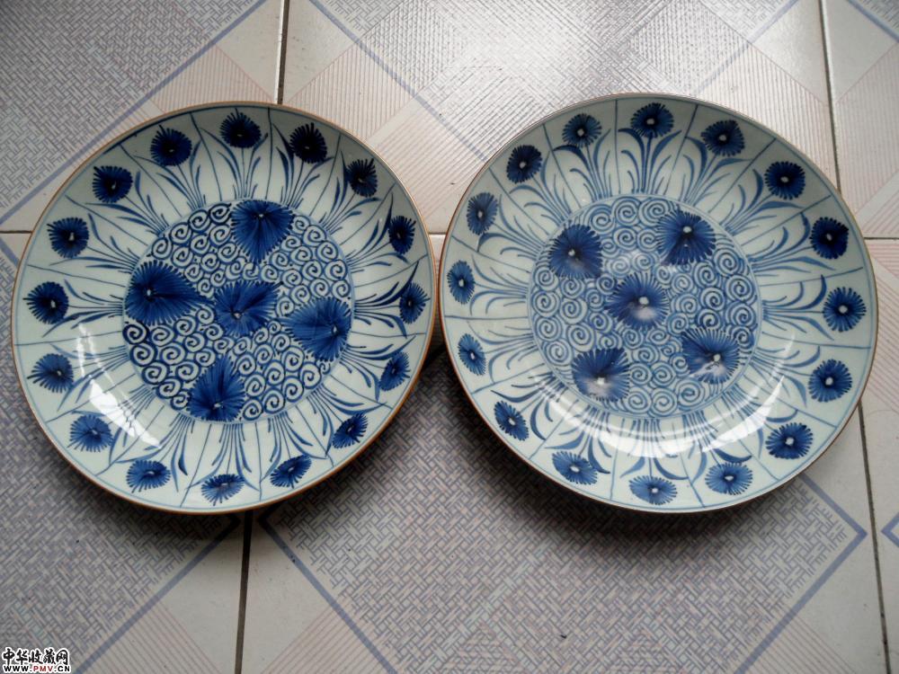 清早期青花花卉纹盘（一对）
