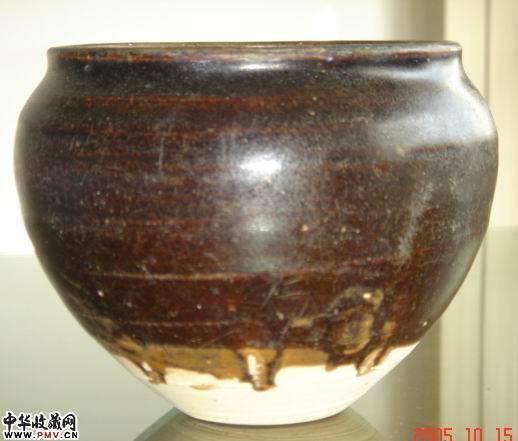 南宋赣州窑酱釉罐