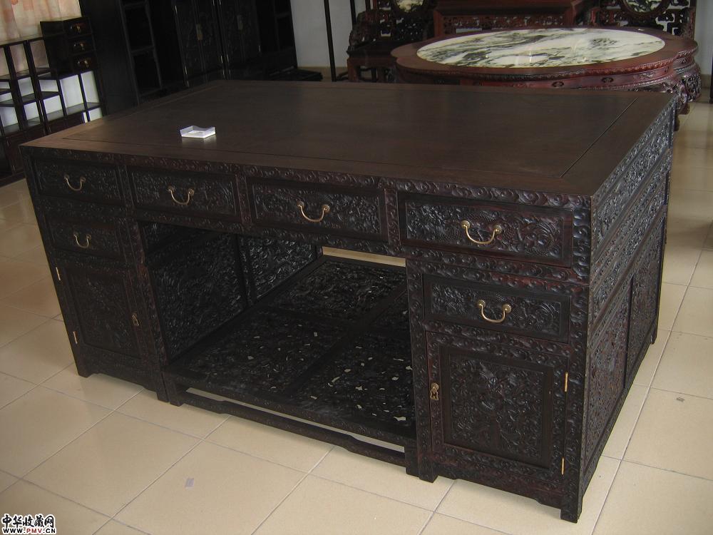 非州紫檀龙纹大画台