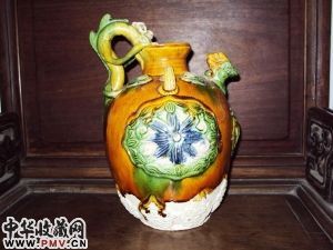 唐三彩钴蓝釉鸡首壶亮相扬州收藏资讯|艺术家|书画家|书画名人|书法家