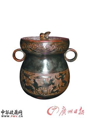 茶叶罐具有壮族风情。