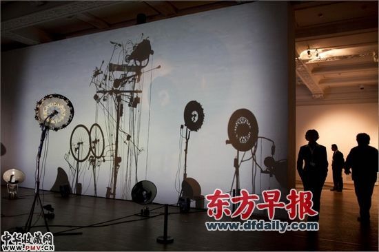 图为本届双年展上的参展作品。 (高剑平图)