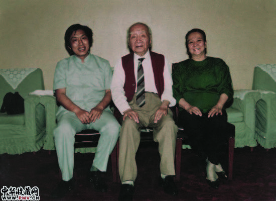 89年北京与刘海粟夫妇留影