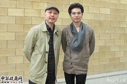 艺术澳门总监侯春年(左)和主题展策展人莫伟康