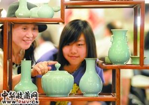 龙泉青瓷艺术展在京举行