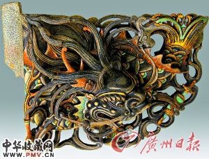青花岗石雕龙雀替