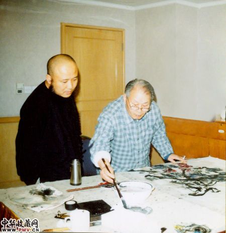 杨彦与亚明先生