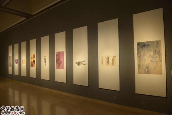 殷小烽作品展在中国美术馆开幕
