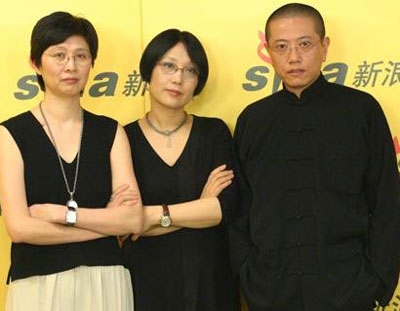 查建英、刘索拉、陈丹青（从左至右）29日做客新浪，谈对80年代文化思潮的反思