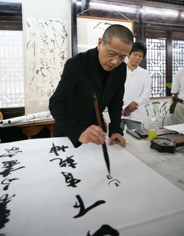 著名画家陈丹青先生莅临太阳山艺术中心