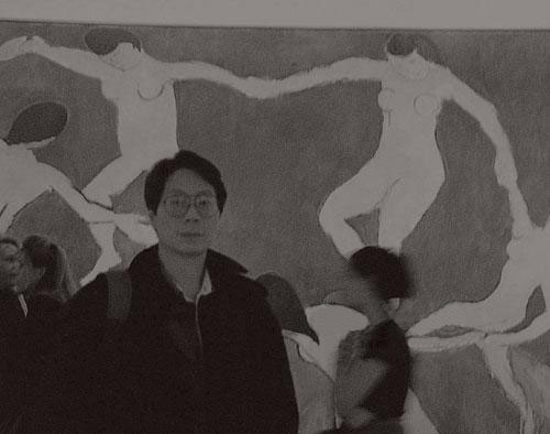 在纽约现代美术馆蒂斯作品前