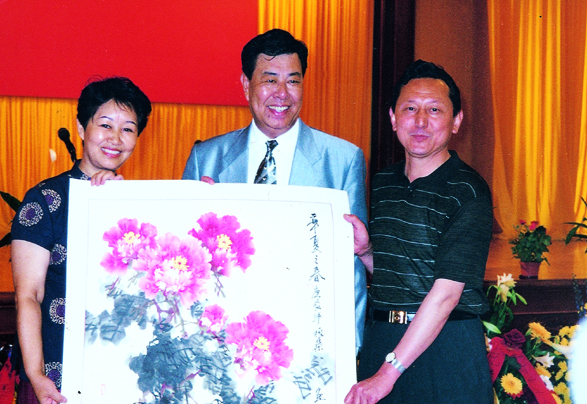 梅振荣和原莫斯科大使合影