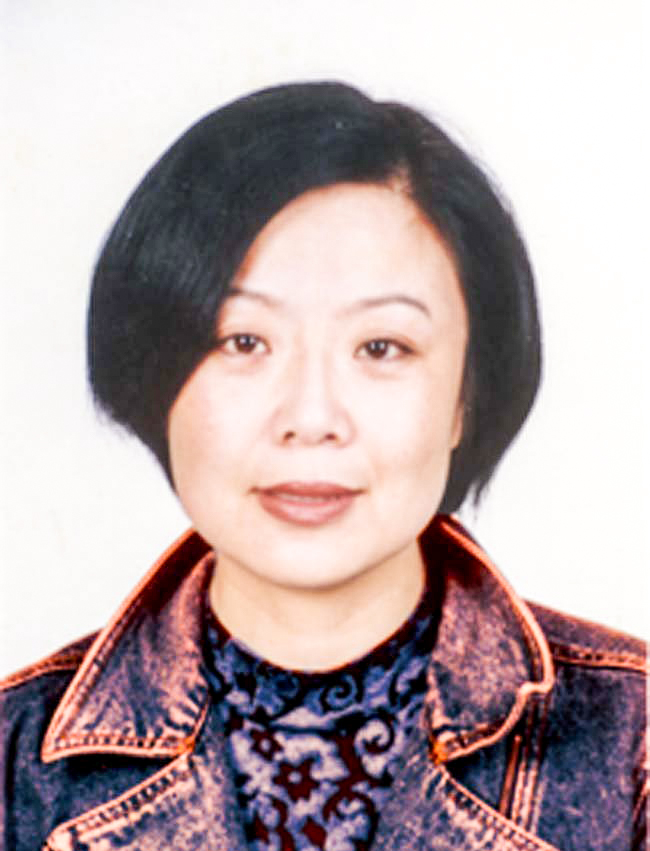 梁静个人照片