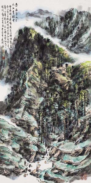 春在茶山上，人入画图中  