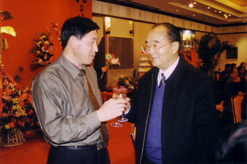 与文化部原副部长高占祥