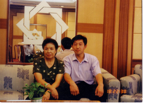 与中国市长协会会长陶斯亮