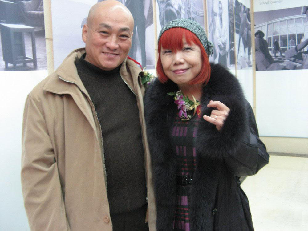 庄保林和策展人陆蓉之女士的合影