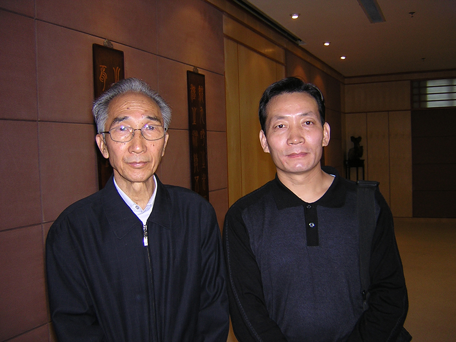 2006年10月 著名油画家靳尚谊与孙嘉成画家