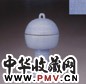 清乾隆 天蓝釉印花豆