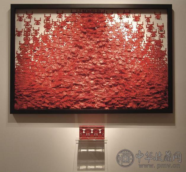 吕胜中 2004年作 人墙 剪纸 卡 有机玻璃 丝线