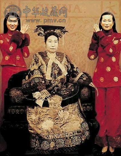 韦蓉 2000年-2004年作 慈禧太后观剧 油画 画布