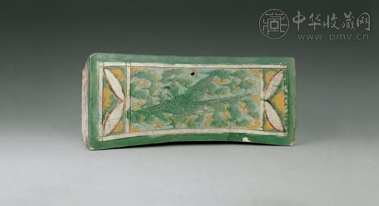 宋 三彩刻花鸟枕