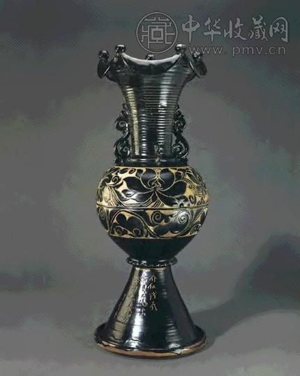 元 磁州窑褐釉刻花纹花觚