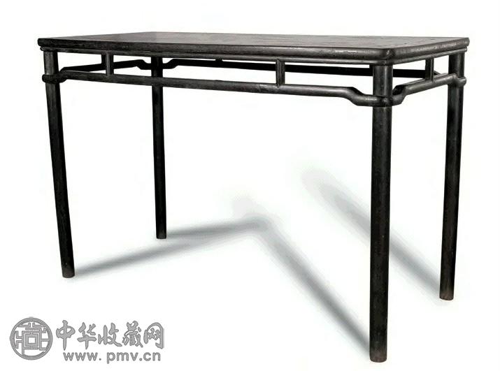 清早期 紫檀圆包圆罗锅枨画桌