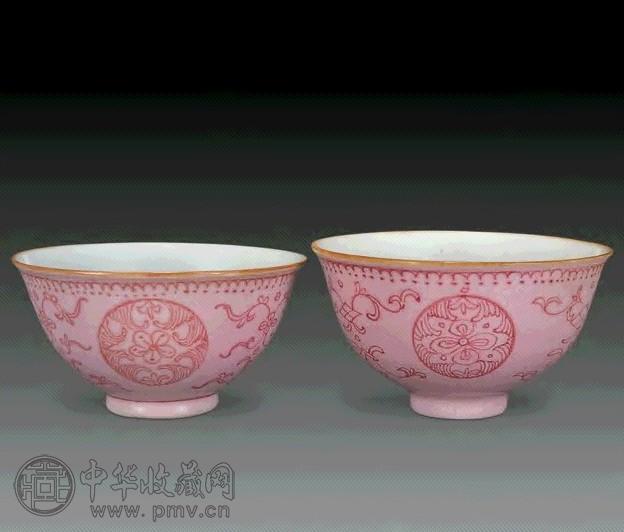 清乾隆 胭脂红花卉小碗(1对)