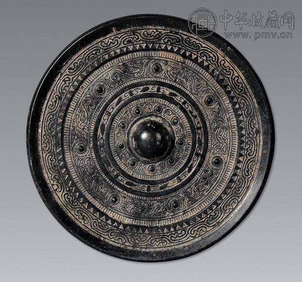 汉 “宜子孙”七乳画纹带镜
