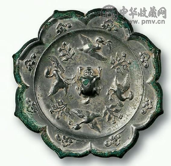 唐 兽钮雀绕花枝镜
