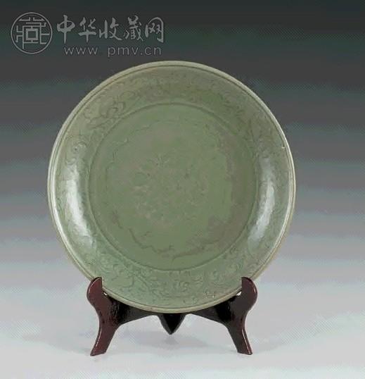 元 龙泉窑暗花大盘