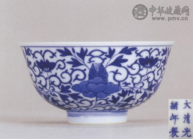 清光绪 青花花卉纹碗
