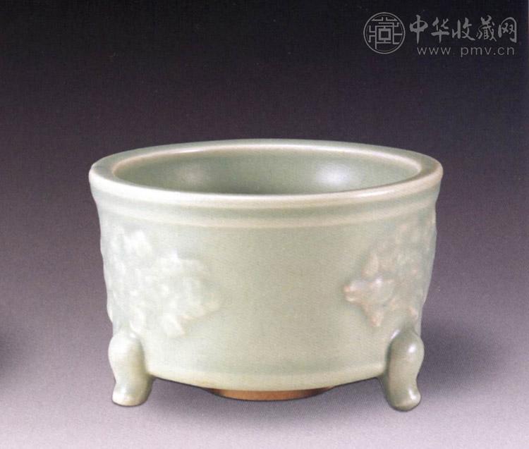 元 龙泉窑三足炉