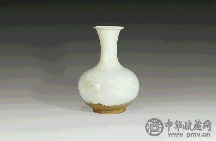唐 白釉长颈瓶